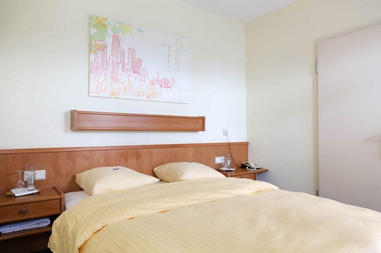 Logis Hotel Acacia Esch-sur-Alzette Exterior foto