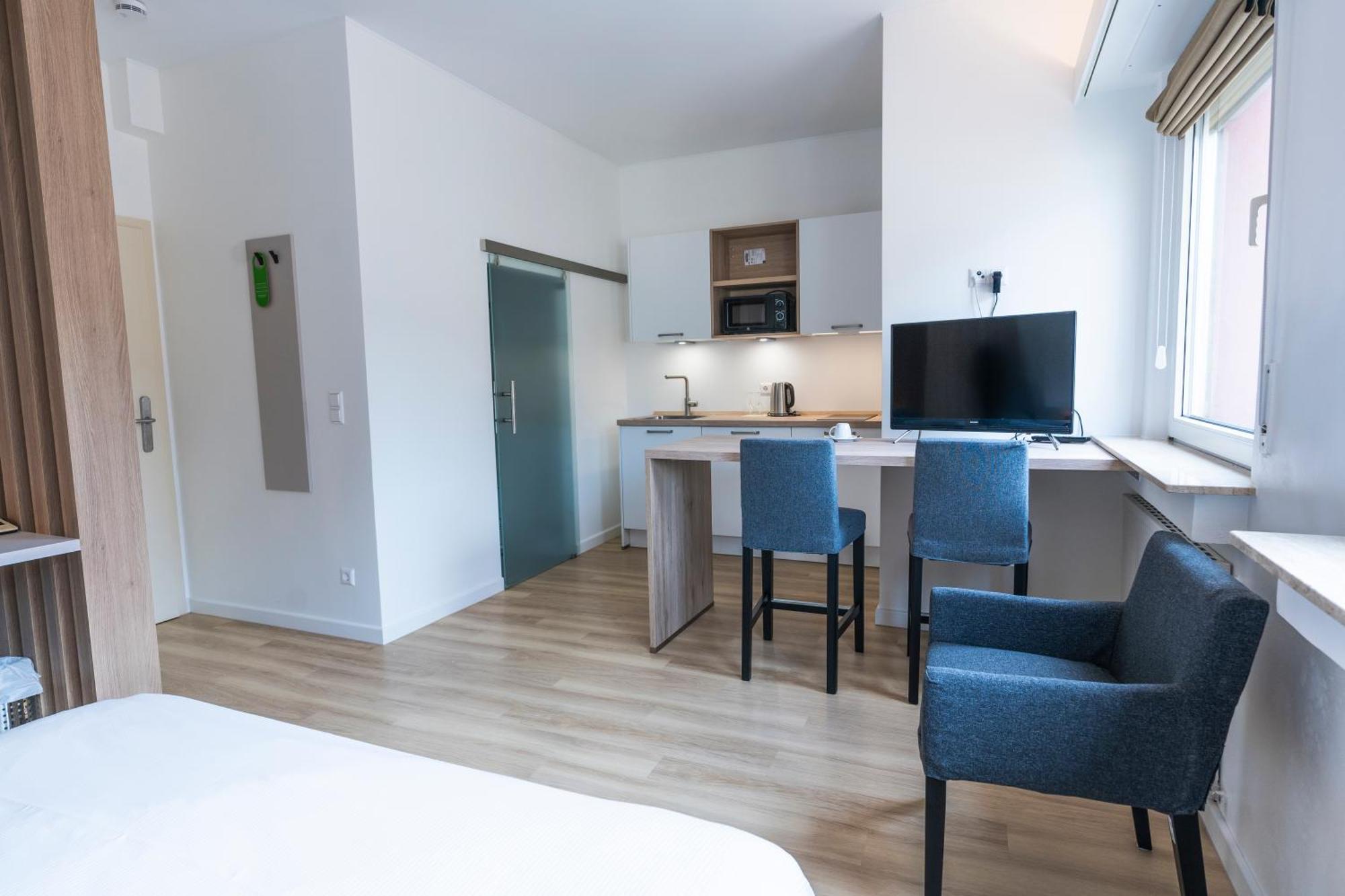 Logis Hotel Acacia Esch-sur-Alzette Exterior foto