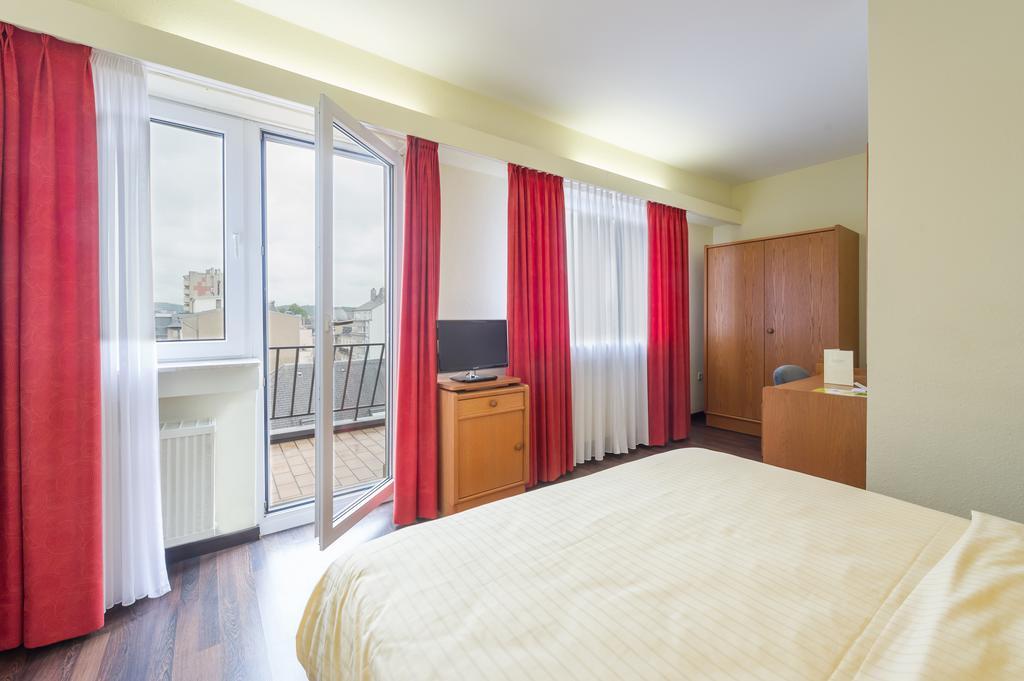 Logis Hotel Acacia Esch-sur-Alzette Exterior foto