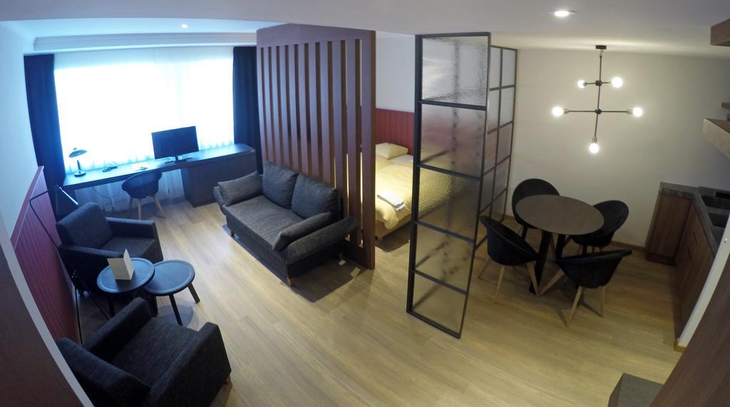 Logis Hotel Acacia Esch-sur-Alzette Exterior foto